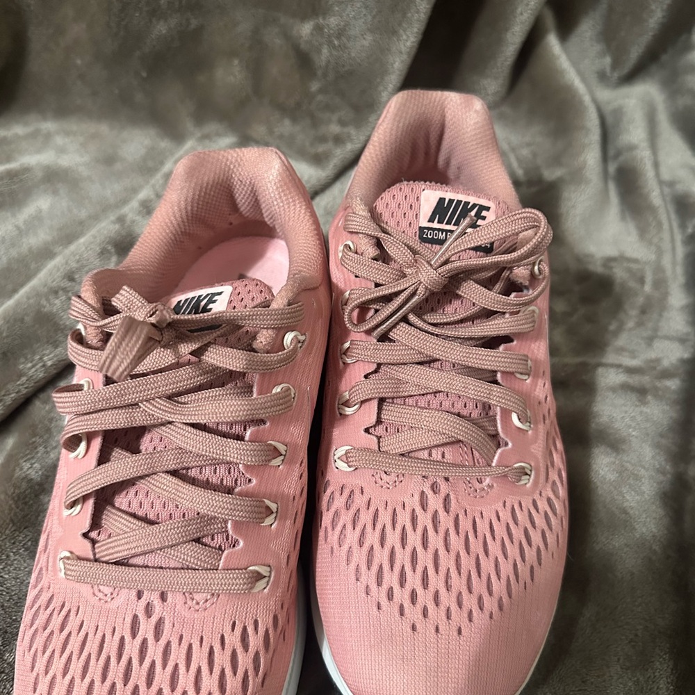 NWOB Nike Women’s Air Zoom Pegasus 34 Running Shoe - Picture 6 of 10